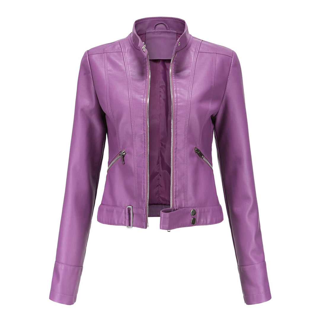 Veste courte en cuir femme, élégante et stylée. Coupe flatteuse.