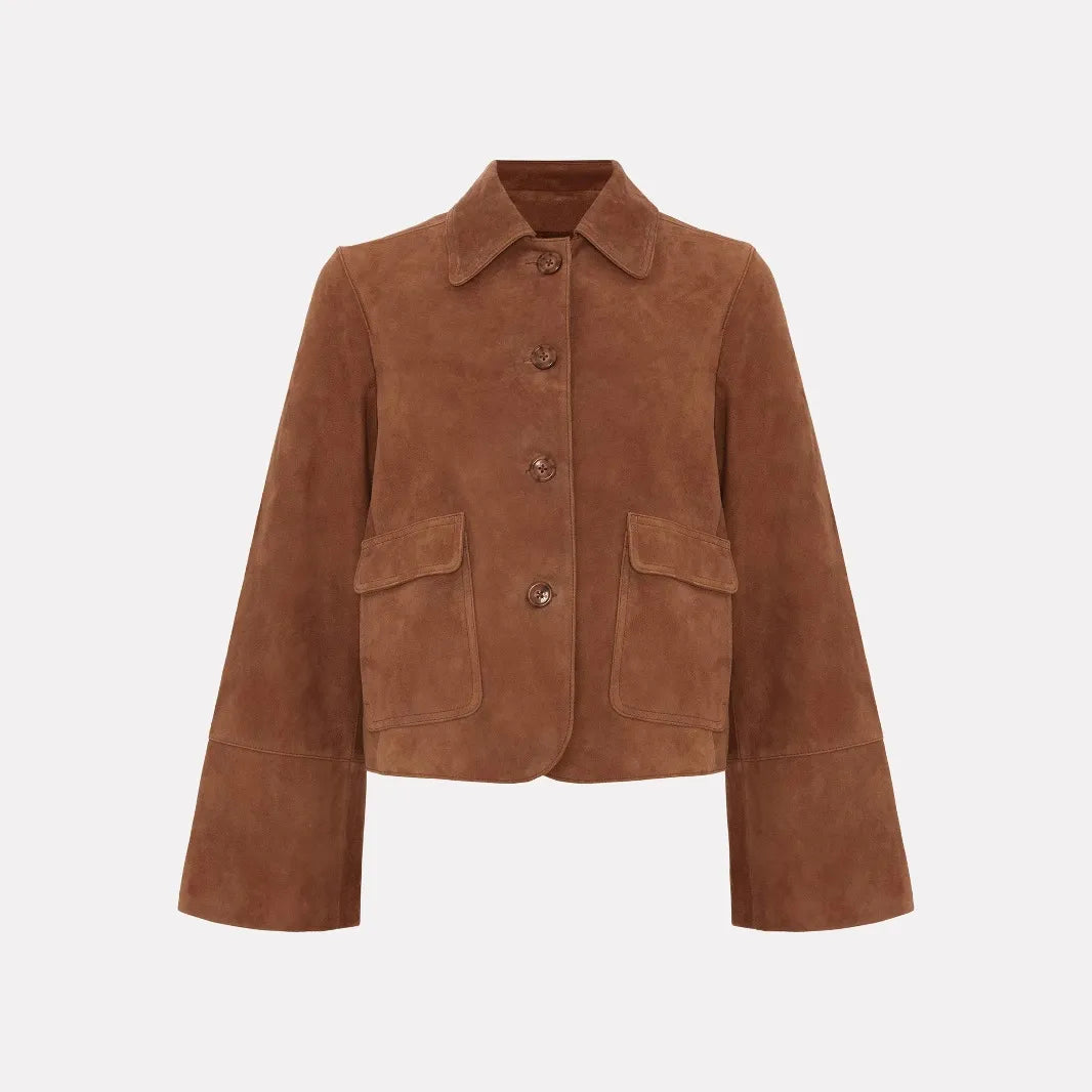 Veste courte marron pour femme, un essentiel élégant et intemporel pour vos tenues de printemps-automne.