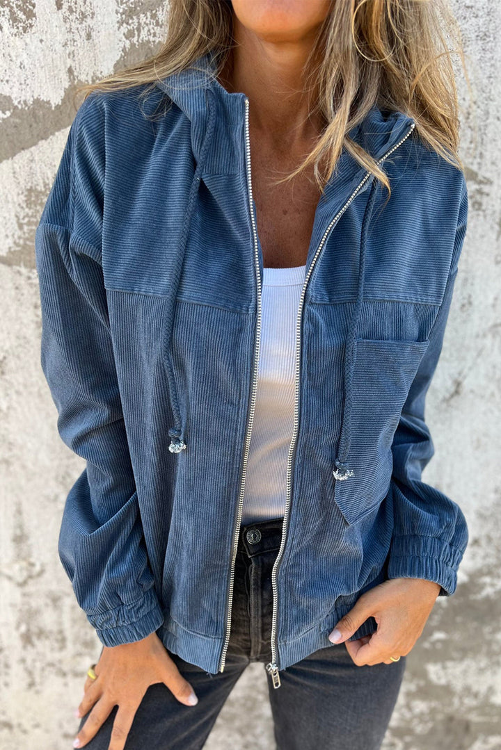"Veste décontractée velours côtelé marron avec capuche, coupe fluide pour femmes, élégante et tendance"