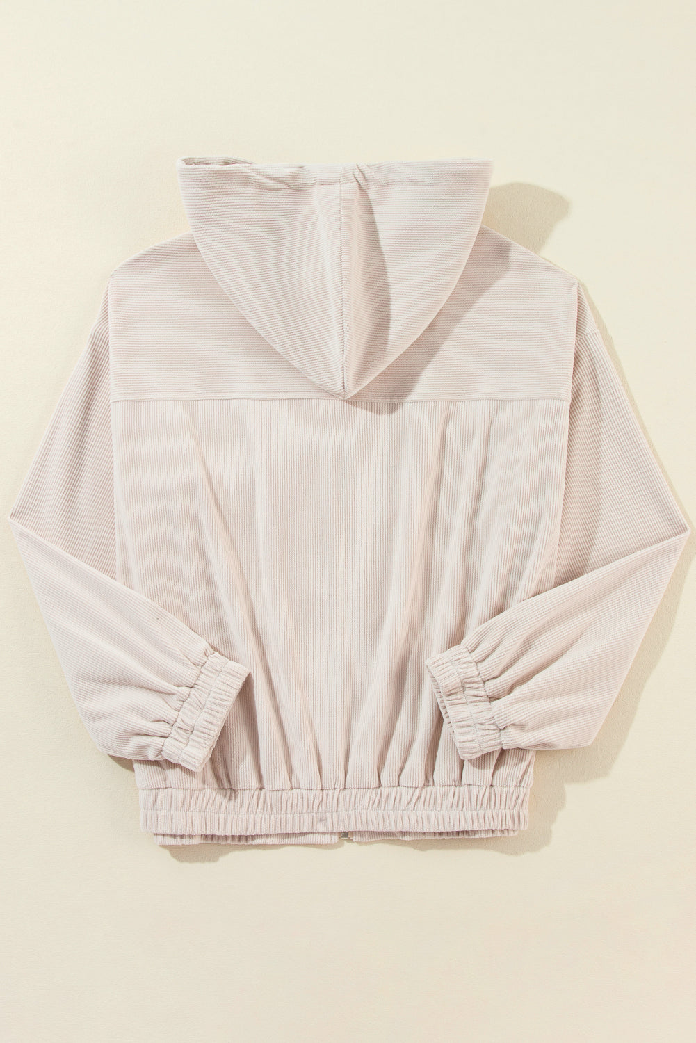 "Veste décontractée velours côtelé marron avec capuche, coupe fluide pour femmes, élégante et tendance"
