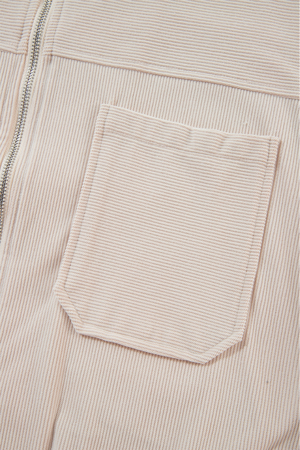 "Veste décontractée velours côtelé marron avec capuche, coupe fluide pour femmes, élégante et tendance"