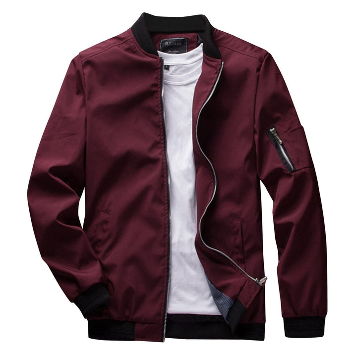Veste d'été homme légère et décontractée.  Coupe courte, idéale pour le printemps/été.