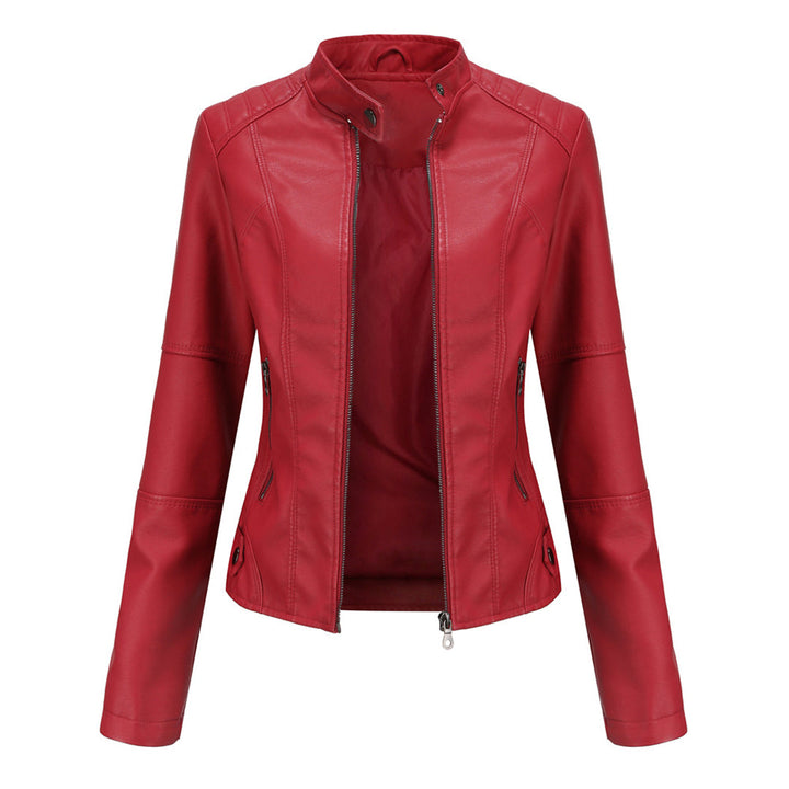 Veste en cuir femme, coupe élégante et intemporelle.  Modèle chic et polyvalent.
