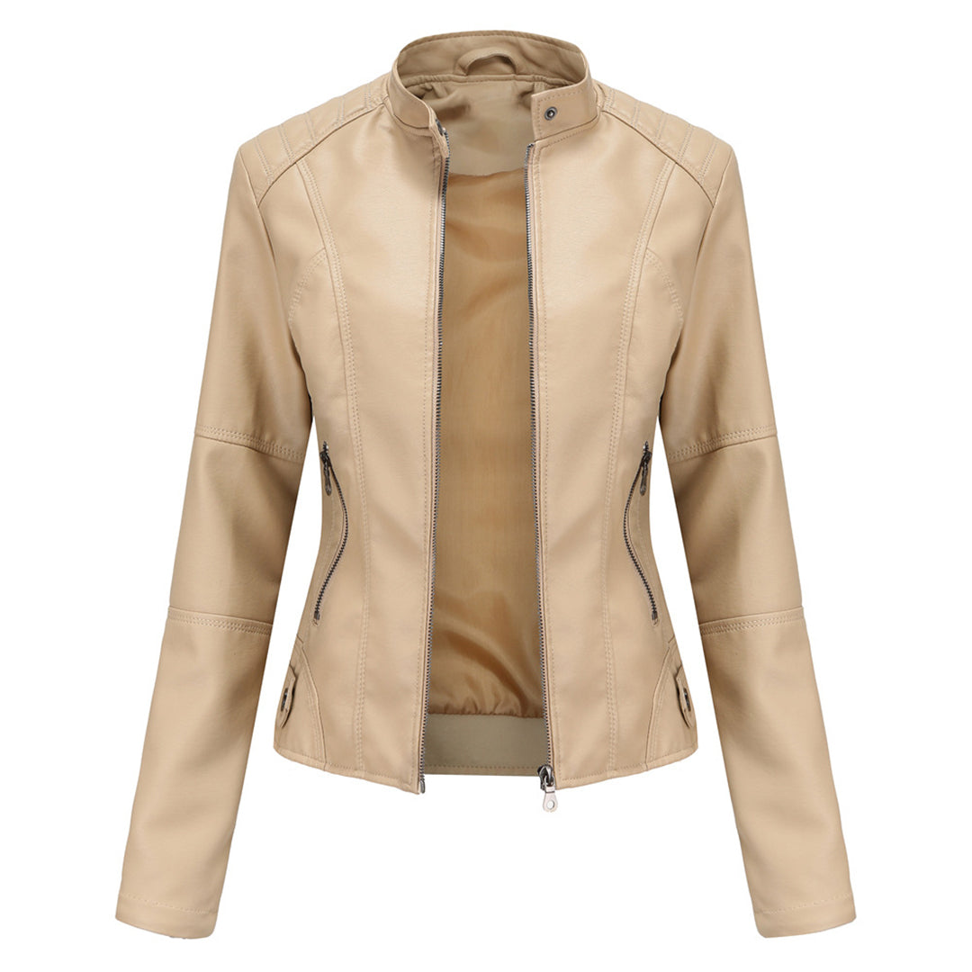 Veste en cuir femme, coupe élégante et intemporelle.  Modèle chic et polyvalent.