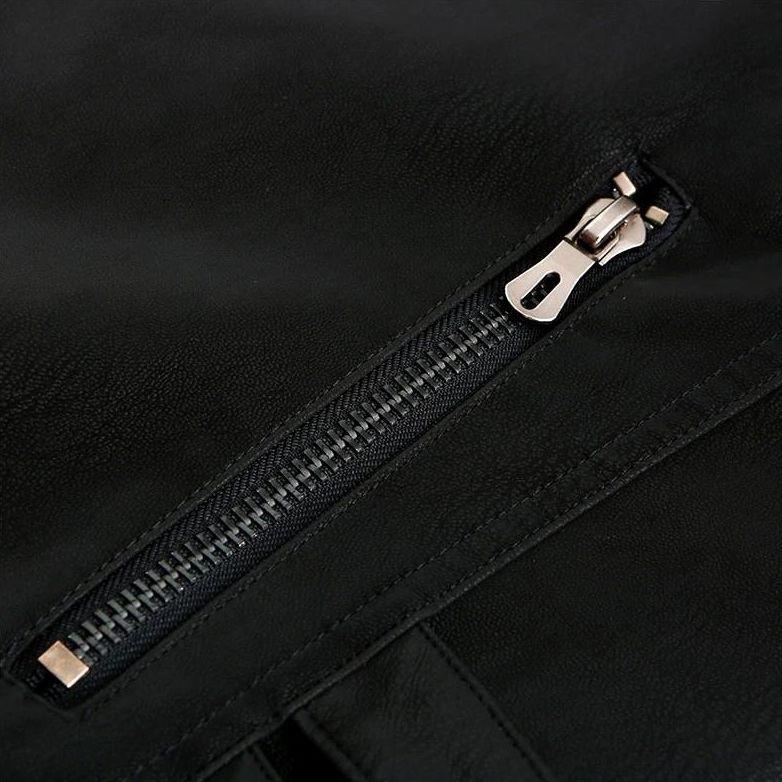 Veste en cuir homme, style urbain. Modèle élégant et résistant.  Détails stylés.
