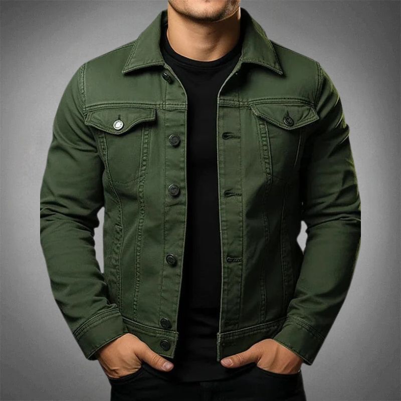 "Veste en denim pour homme, élégante et moderne, couleur indigo, design polyvalent, idéale pour un look raffiné."