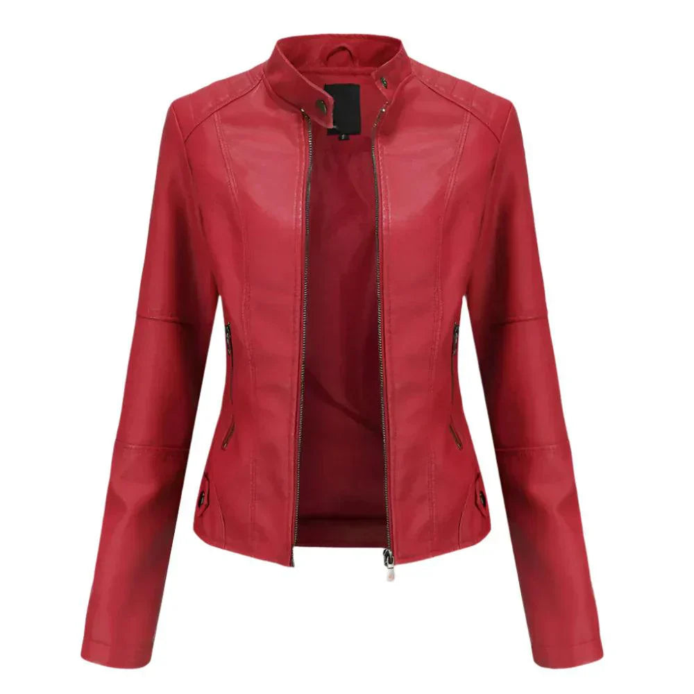 Veste femme ajustée en cuir, chic et moderne.  Coupe élégante, détails raffinés.  Idéale pour toutes occasions.