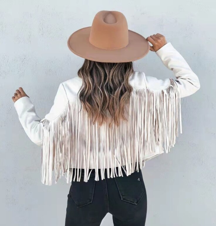 Veste femme Remy à franges, style bohème chic unique. Idéale pour un look tendance au printemps/automne.