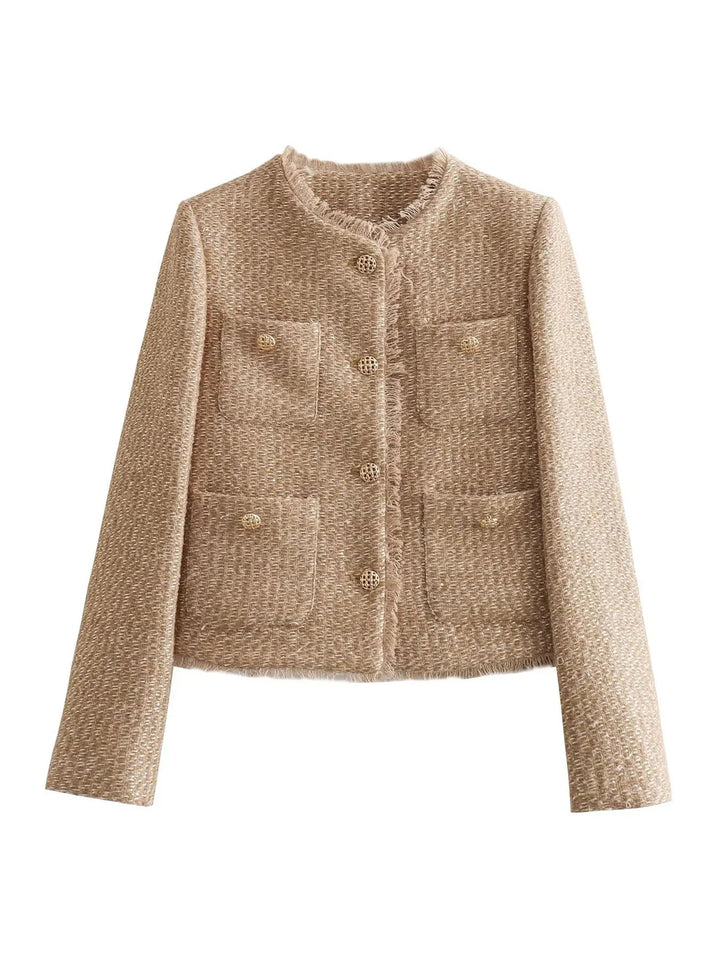 Mode féminine: Veste femme chic beige avec des boutons dorés, une pièce élégante et polyvalente pour toute saison.