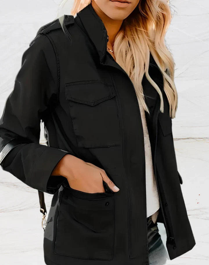 Veste femme élégante, 4 poches, coupe chic et pratique.  Idéale au quotidien.