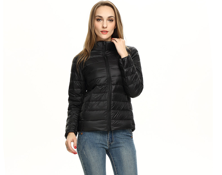 Veste puffer femme, coupe-vent et imperméable, pour un look chic et décontracté.