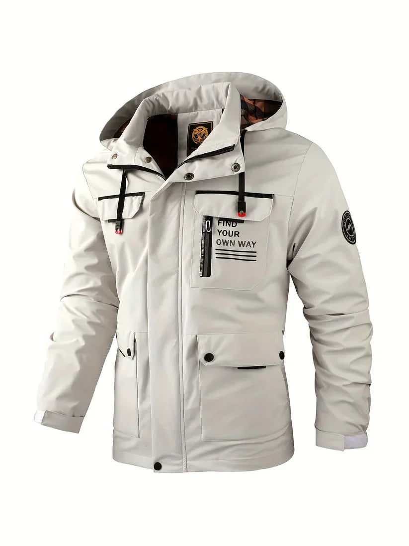 Veste homme chaude, pratique et résistante à l'eau, avec multiples poches cargo pour l'hiver.