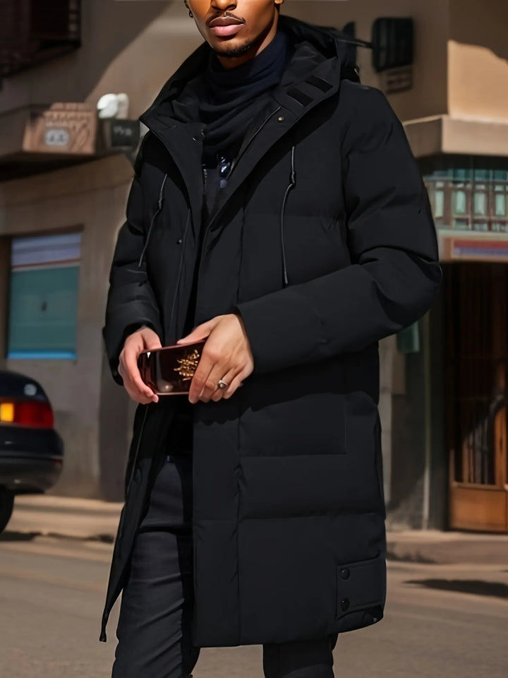 Veste homme chaude à capuche, coupe-vent.  Idéale pour l'hiver. Design élégant et confortable.