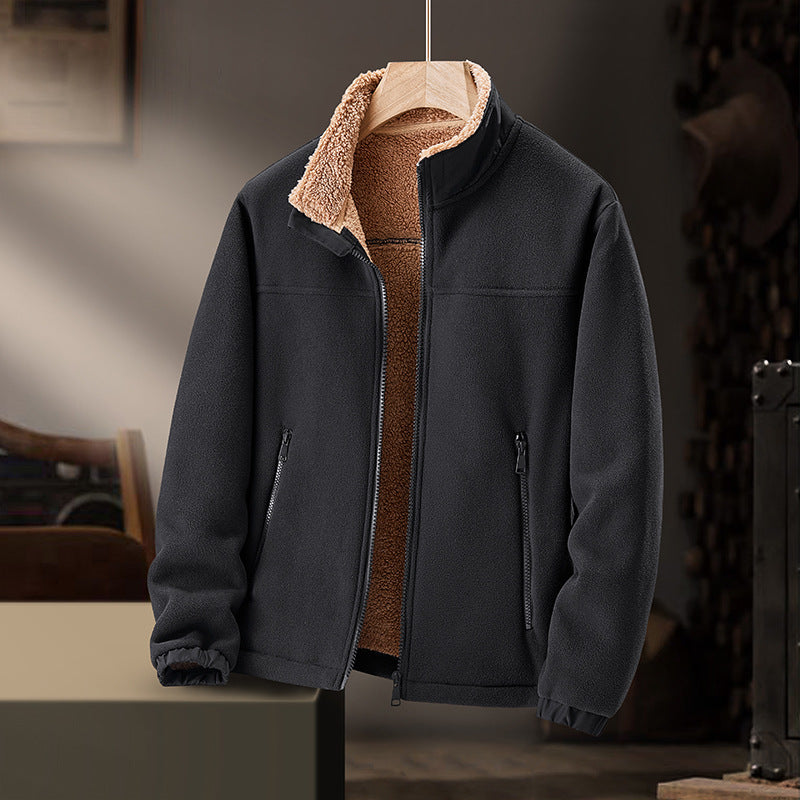 Veste chaude homme à col montant, zippée, idéale pour l'hiver. Confort et élégance pour un look décontracté.