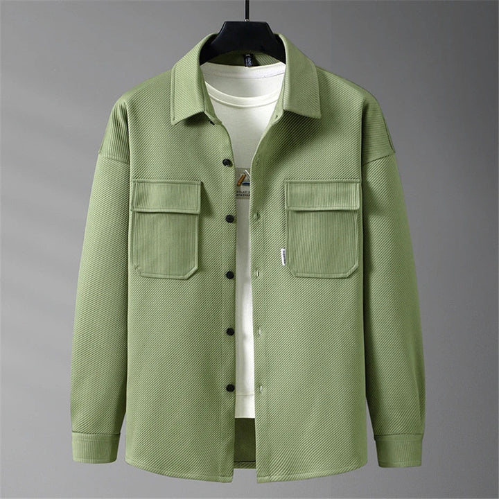 Veste homme coupe slim, élégante et chaude.  Design intemporel, idéale pour l'hiver.