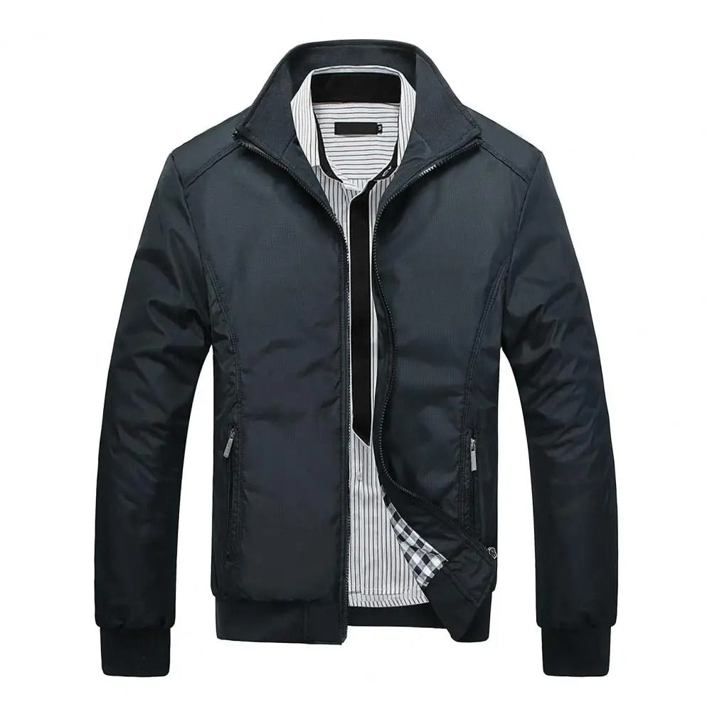 Veste homme été, coupe slim élégante.  Modèle cintré, tissu respirant.