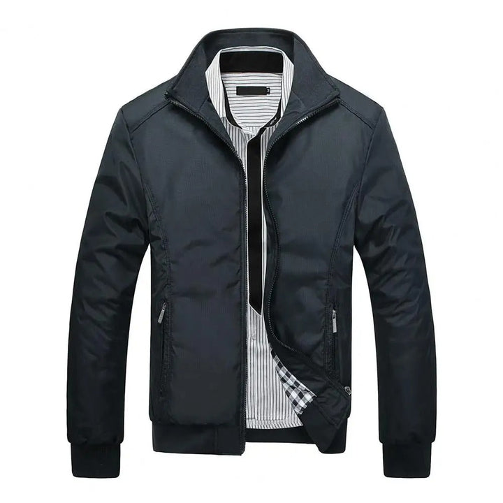 Veste homme été, coupe slim élégante.  Modèle cintré, tissu respirant.
