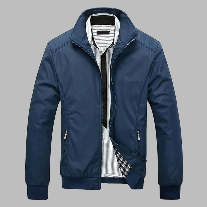 Veste homme été, coupe slim élégante.  Modèle cintré, tissu respirant.