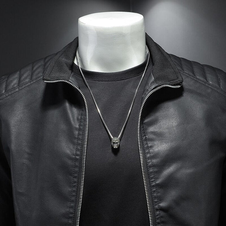 Veste homme moderne et intemporelle, alliant élégance et confort optimal pour toutes les occasions.