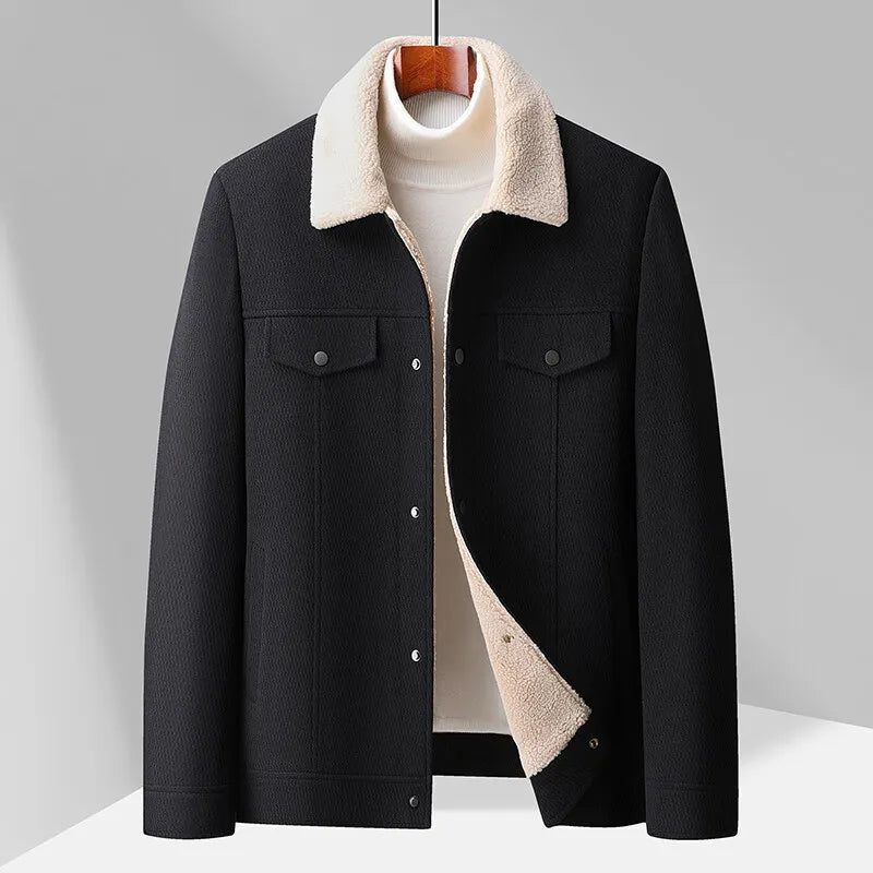 Veste homme décontractée vert militaire, coupe droite, parfaite pour un look urbain chic et moderne.