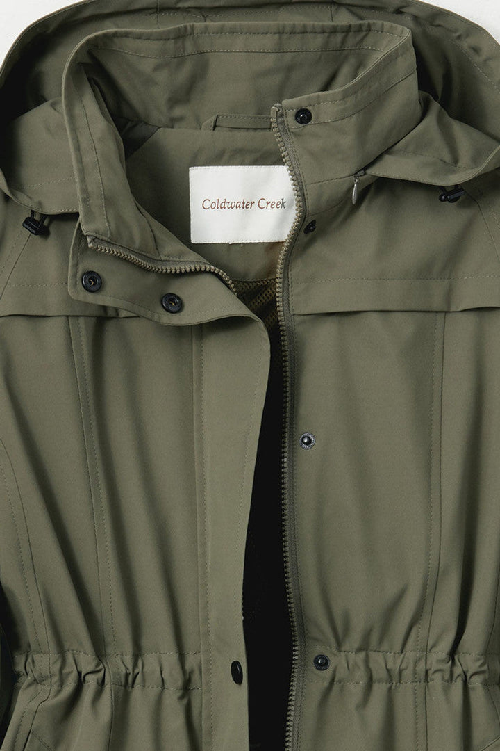 Veste imperméable pliable, légère et polyvalente. Idéale pour toutes les occasions.