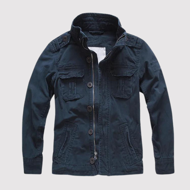 Veste jean rétro homme, style classique, plusieurs poches.  Coupe ajustée.