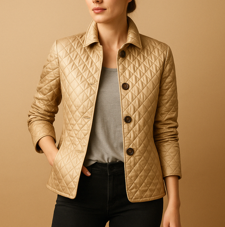 Veste féminine et élégante en coton, idéale pour les transitions de saison. Confortable, légère et très chic.