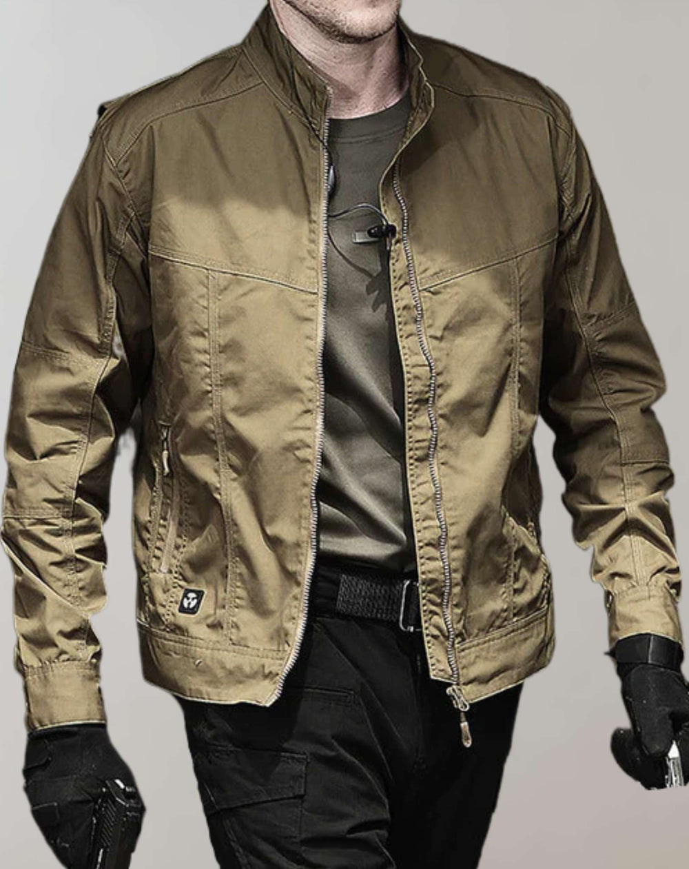 Veste légère homme, élégante et respirante, coupe moderne, idéale pour l'été, en coton et polyester, couleur neutre.