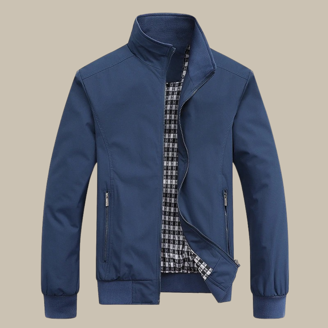 Veste légère homme été, coupe élégante et ajustée, tissu respirant bleu, idéale pour occasions casual ou semi-formelles.