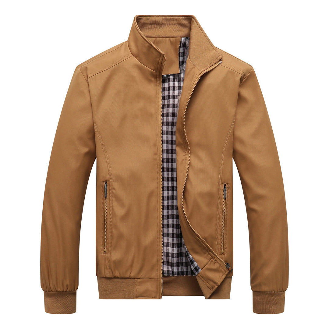 Veste légère homme été, coupe élégante et ajustée, tissu respirant bleu, idéale pour occasions casual ou semi-formelles.