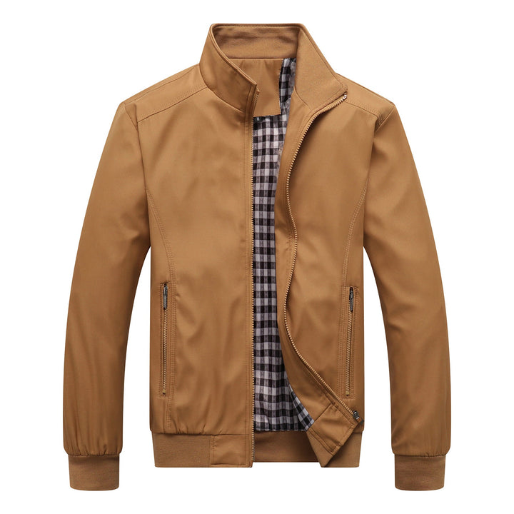 Veste légère homme été, coupe élégante et ajustée, tissu respirant bleu, idéale pour occasions casual ou semi-formelles.