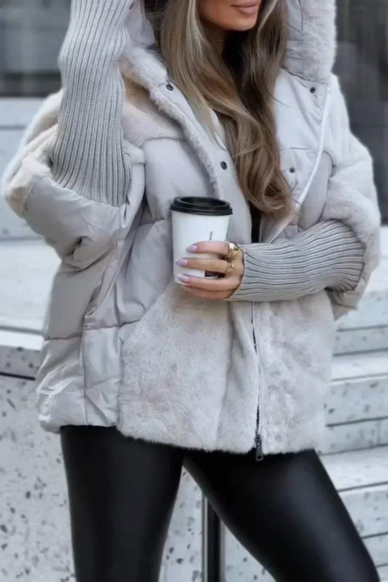 Blouson matelassé femme, élégant et chic, un incontournable de la mode hivernale.