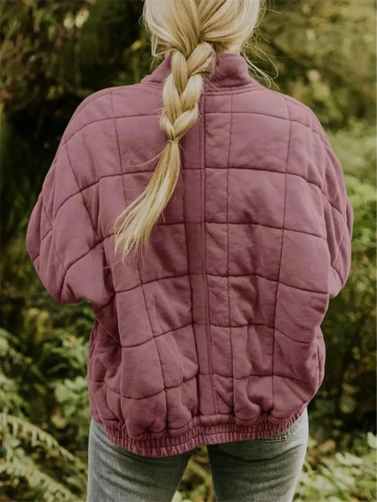 Veste matelassée femme, un choix élégant et polyvalent pour les températures d'automne.