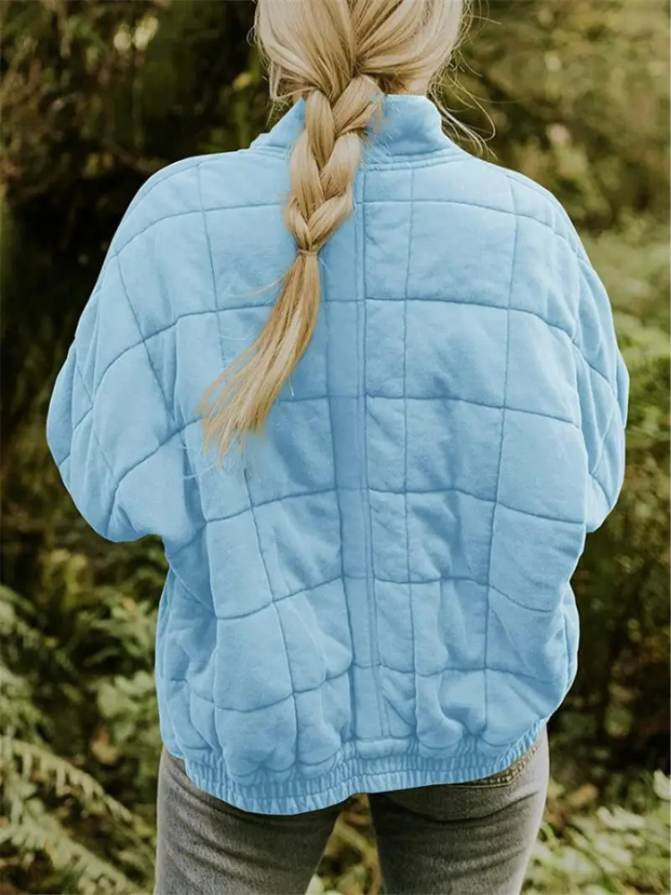 Nouvelle collection : veste matelassée femme, douce et stylée pour l'automne.