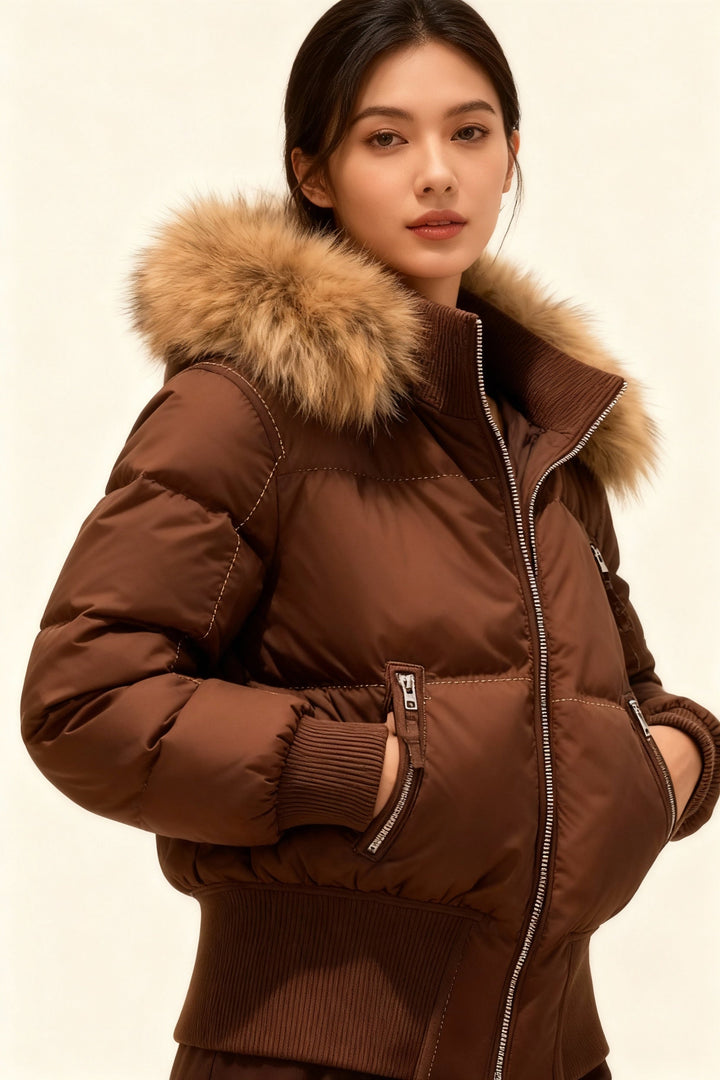 Veste matelassée femme élégante et chaude. Doudoune hiver légère, isolée et confortable pour la mode féminine.