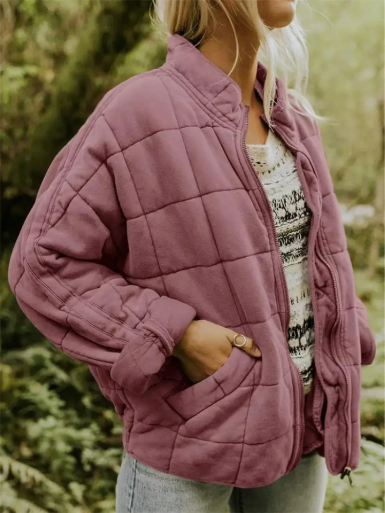 "Veste matelassée élégante pour femmes automne, coupe flatteuse, finition mate, couleurs variées."