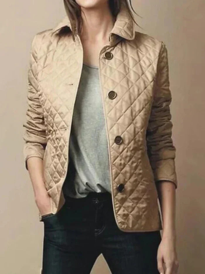 Veste matelassée femme, carreaux, hiver. Légère et isolante, idéale pour le froid.