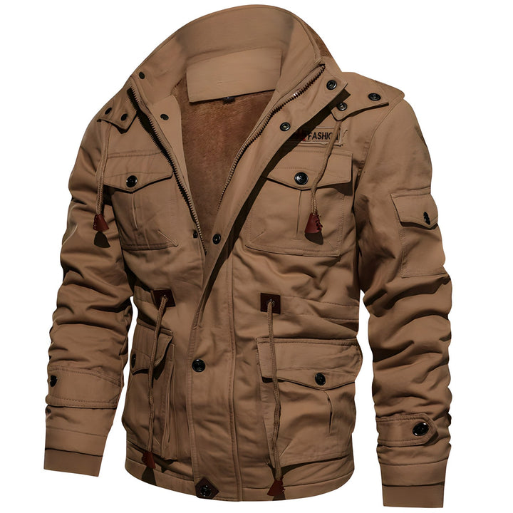 Veste homme militaire d'aventure, imperméable et coupe-vent pour explorations extérieures.