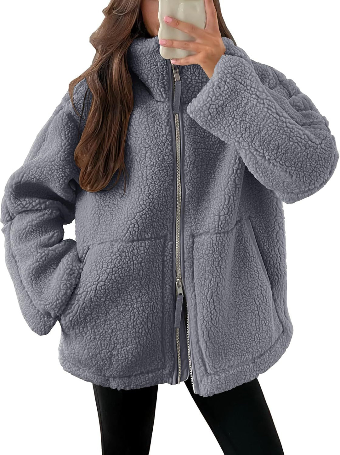 Veste polaire femme à col revers, un vêtement doux et confortable, parfait pour la mode casual.