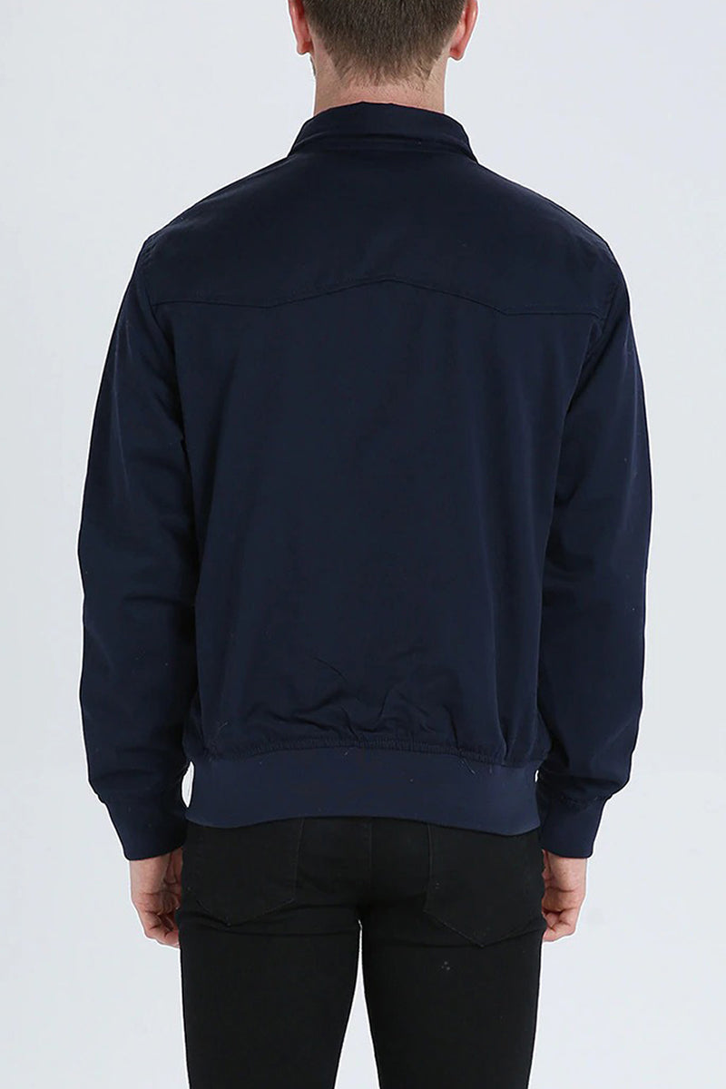 Veste homme beige, isolée, style moderne et élégant pour saisons froides.