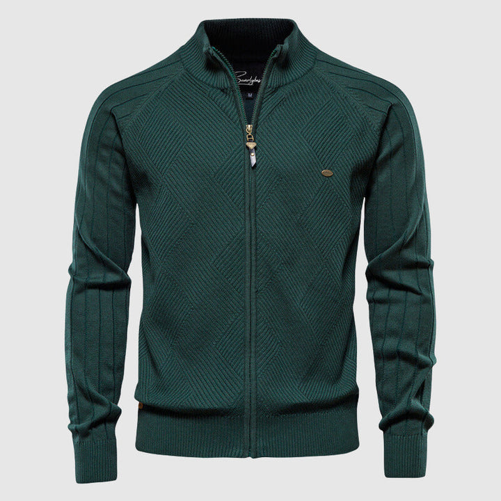 Veste zippée homme, coupe moderne, matière légère.  Idéale ville & montagne.  Poches zippées.